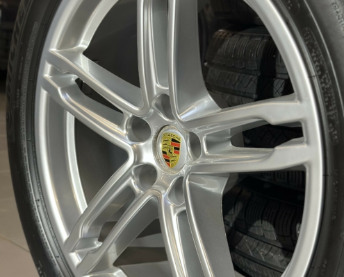 Pack roues 19 PORSCHE Macan 1 (95B) - d'Origine - Gris métallisé Pack roues 19 PORSCHE Macan 1 (95B) - d'Origine - Gris métallisé