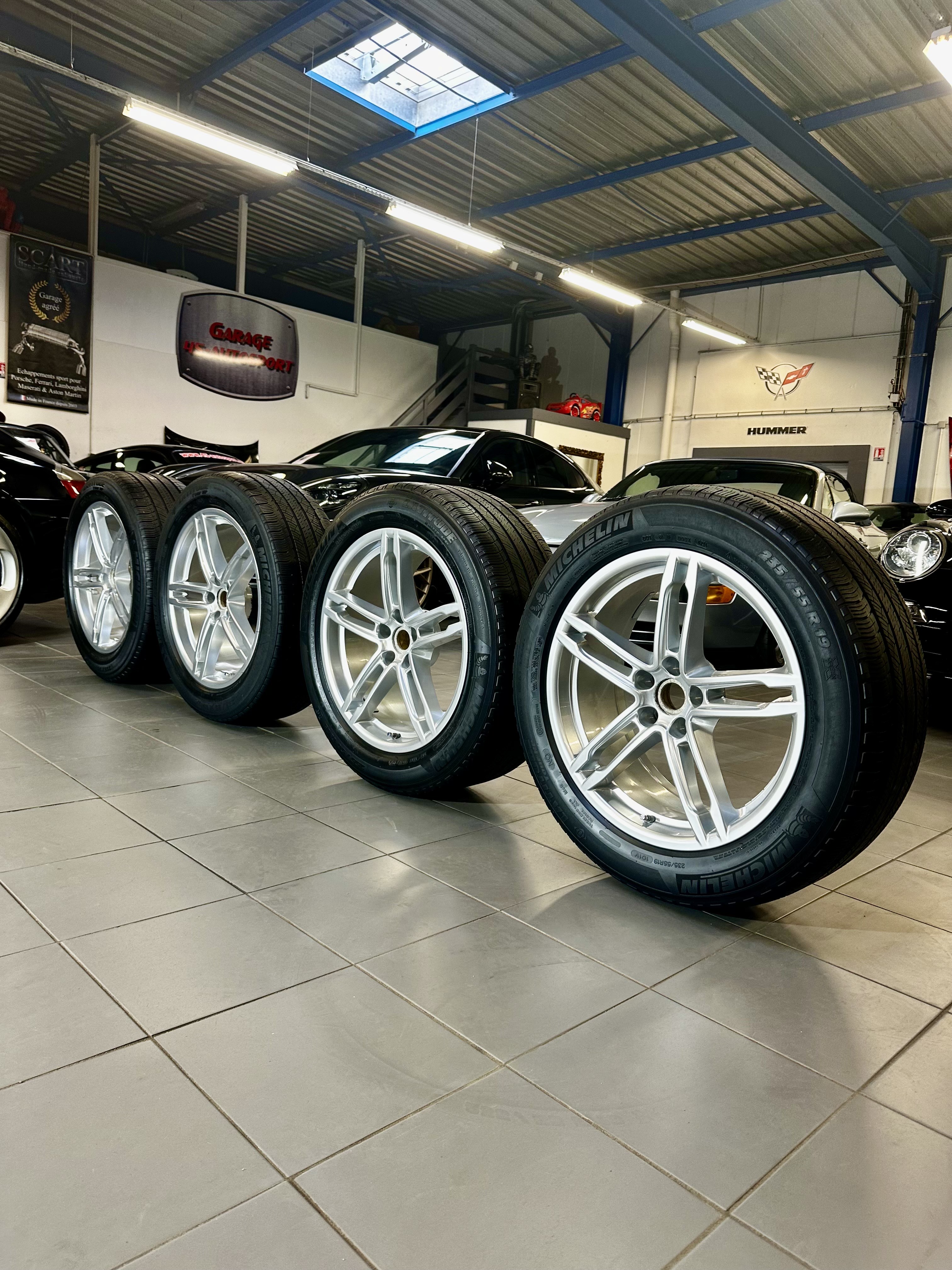 Pack roues 19 PORSCHE Macan 1 (95B) - d'Origine - Gris métallisé (11) Pack roues 19 PORSCHE Macan 1 (95B) - d'Origine - Gris métallisé