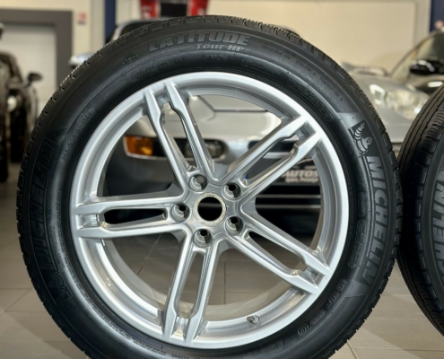 Pack roues 19 PORSCHE Macan 1 (95B) - d'Origine - Gris métallisé (15) Pack roues 19 PORSCHE Macan 1 (95B) - d'Origine - Gris métallisé