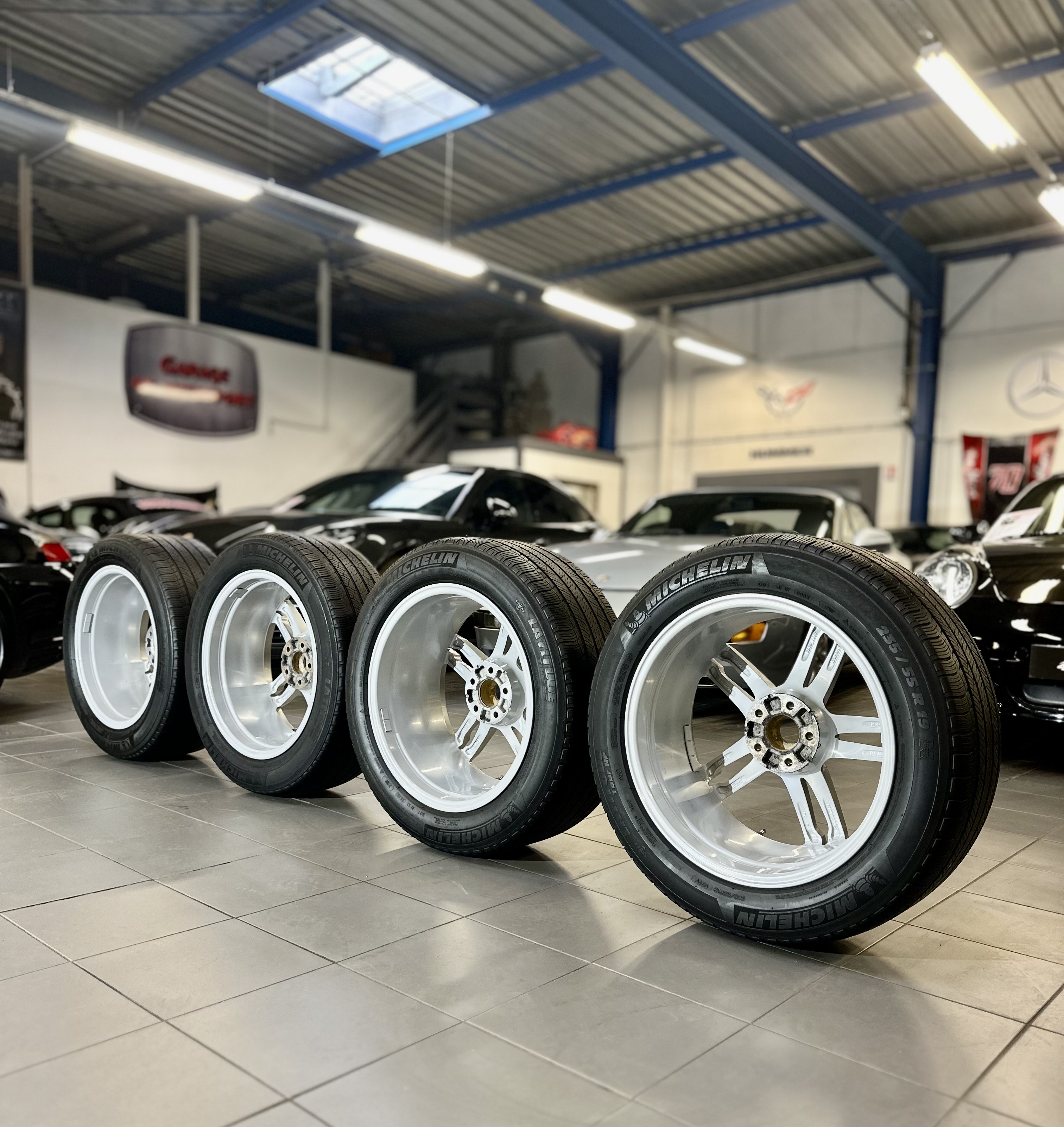 Pack roues 19 PORSCHE Macan 1 (95B) - d'Origine - Gris métallisé (17) Pack roues 19 PORSCHE Macan 1 (95B) - d'Origine - Gris métallisé