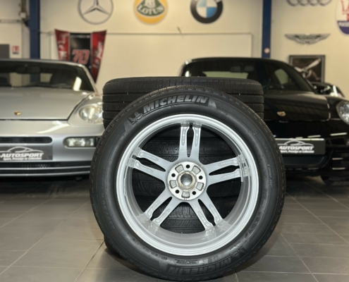 Pack roues 19 PORSCHE Macan 1 (95B) - d'Origine - Gris métallisé (7) Pack roues 19 PORSCHE Macan 1 (95B) - d'Origine - Gris métallisé